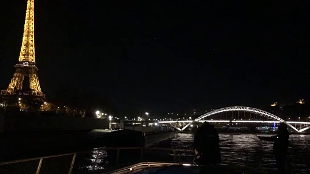 John Nwankwo Noko Chiiling Out In Paris