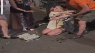 Roma, turista polacca ferita con taglierino durante tentata rapina a San Lorenzo - Video