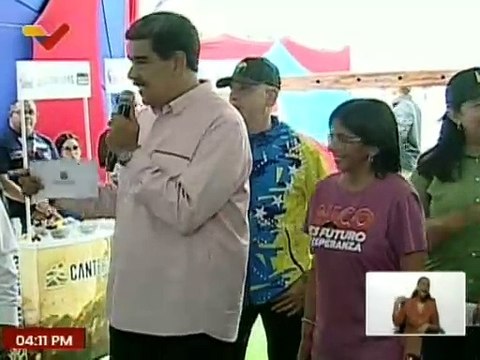 Pdte. Maduro aprueba 16.236 nuevos financiamientos a los emprendedores y emprendedoras de Caracas