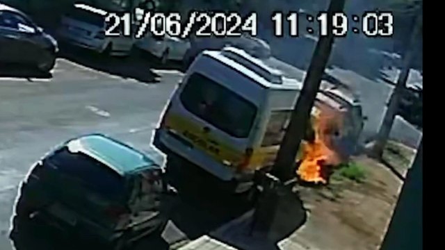 Homem ateia fogo em viatura da PM no centro de Rolândia