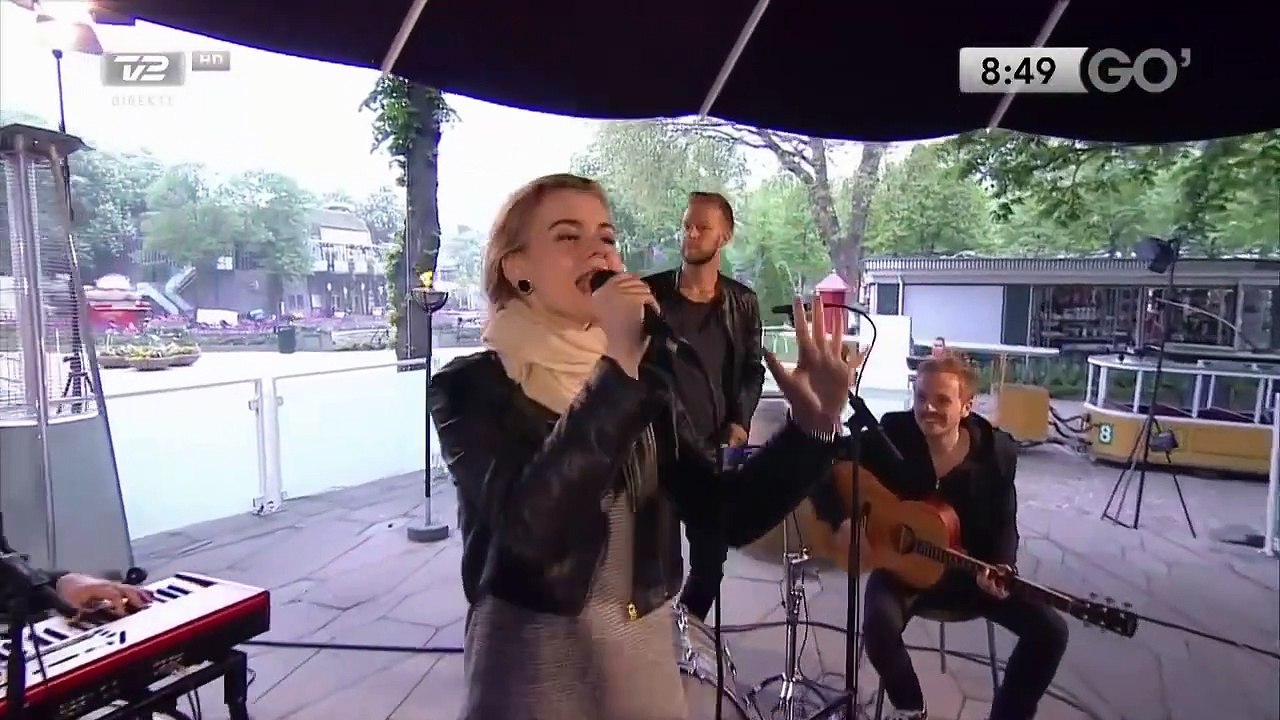 Emmelie de Forest - Hunter & Prey | Go' morgen Danmark |2013| TV2