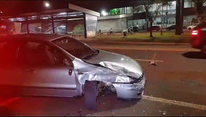 Olha a bomba! Marea, Gol e Sonic se envolvem em acidente no Centro