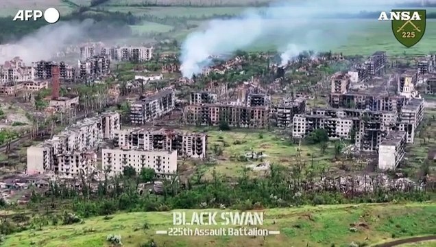 Ucraina, la citta' di Chasiv Yar distrutta dai bombardamenti russi