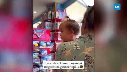 Oyuncak mağazasına giren bebeğin sevimli tepkisi