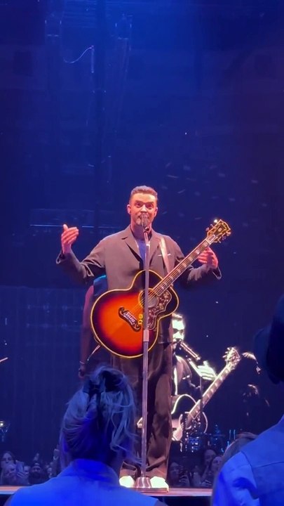 En concert à Chicago, Justin Timberlake a parlé pour la première fois de son arrestation pour conduite en état d'ivresse et de sa nuit en prison : "Je sais que parfois je suis difficile à aimer..."