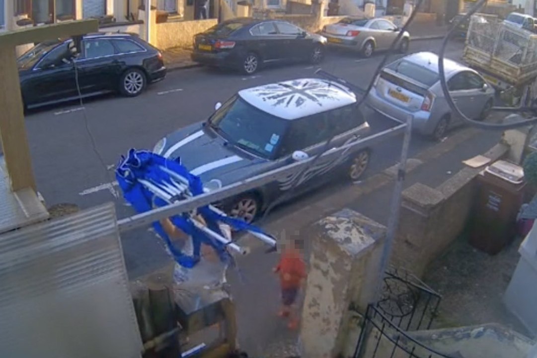 Brazen thief caught on CCTV stealing gazebo from front garden