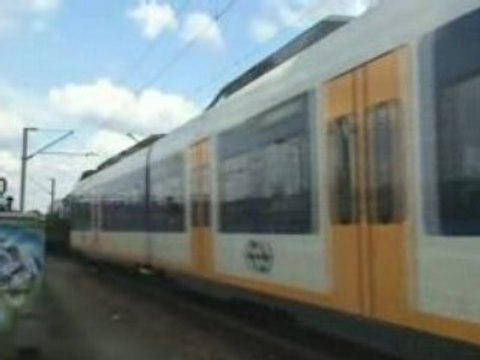 Railfans MUST SEE,Rare Seldom Train consist,EMU Train transp