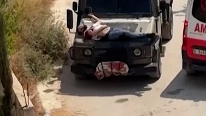 Indignación por las imágenes de unos soldados israelíes que ataron a un palestino herido al capó de un jeep