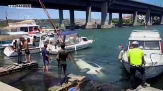 Otomobil denize düştü: Sürücü son anda kurtuldu