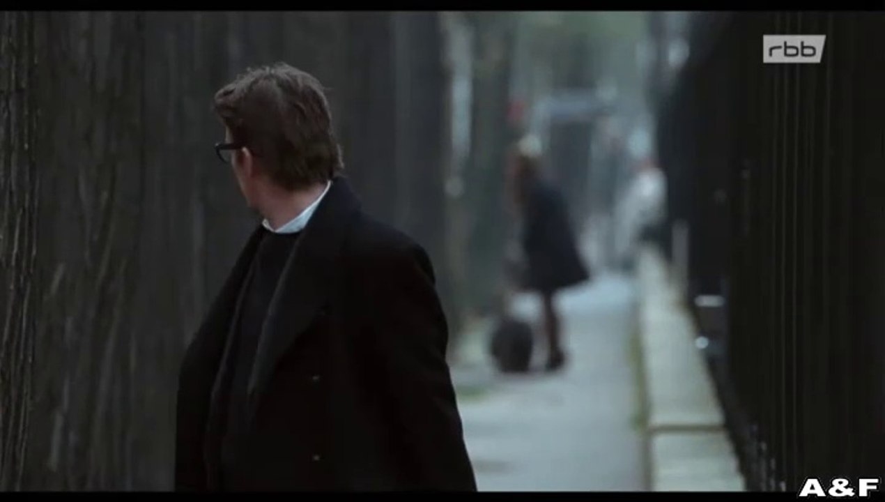 Die geheimnisvolle Fremde