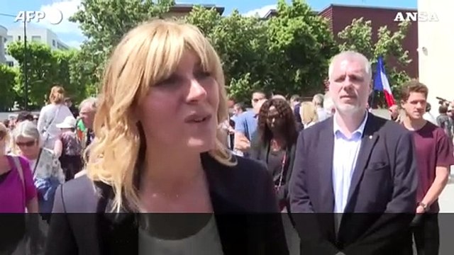 Francia, a Courbevoie una marcia per la ragazzina ebrea stuprata dal branco