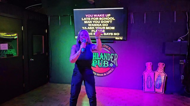 THE BEASTIE BOYS - YOU GOTTA FIGHT (PERFORMED AT THE HIGHLANDER)