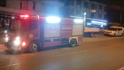 İtfaiye dumanlar yükselen araca müdahale etti