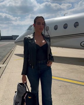 Georgina Rodriguez lors du match de qualification qui opposait l'équipe du Portugal à celle de la Turquie pendant l'Euro 2024 en Allemagne, ce samedi 22 juin 2024