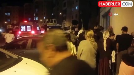 Yüksekova'da binanın 3'üncü katından düşen genç yaralandı