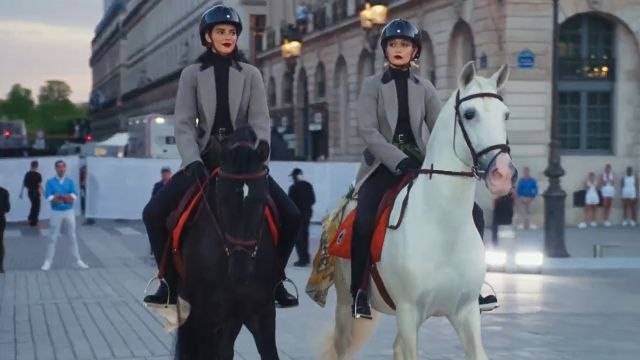 Kendall Jenner & Gigi Hadid Arrive on Horseback at Vogue World: Paris