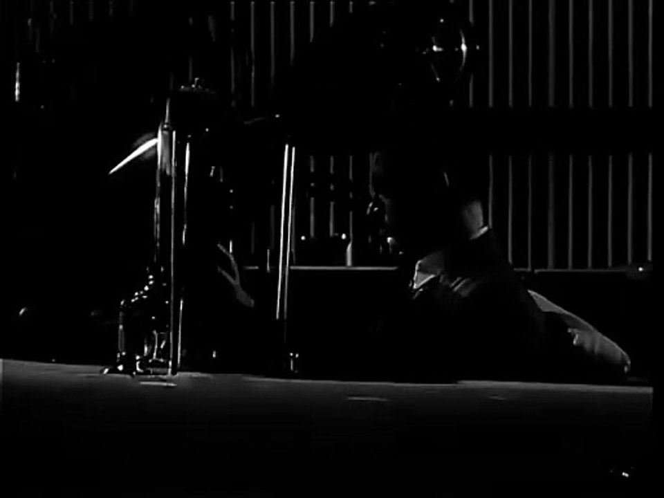 Der Satan mit den 1000 Masken | movie | 1958 | Official Trailer