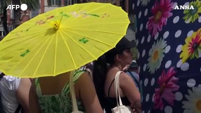 Roma soffoca nella prima ondata di caldo estivo in Italia