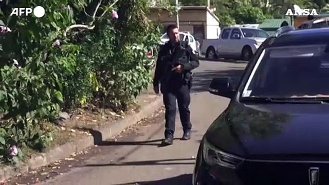 Nuova Caledonia, la polizia interviene in un quartiere indipendentista