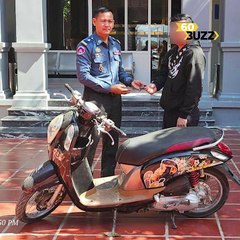 អាវុធហត្ថ​ខេត្តបន្ទាយមានជ័យ បញ្ជូន​ជនសង្ស័យ​២​នាក់ ទៅ​តុលាការ ករណី​លួ--ច​ម៉ូតូ