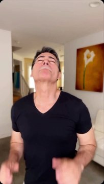 ¡Carlos Montilla desata la locura en Instagram con sus movimientos pélvicos!