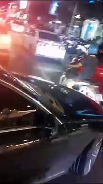 Russians' unsuccessful pursuit of Phuket bag snatcher