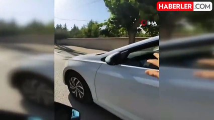 Descargar video: Aynasını kıran motosikletliye böyle silah çekti