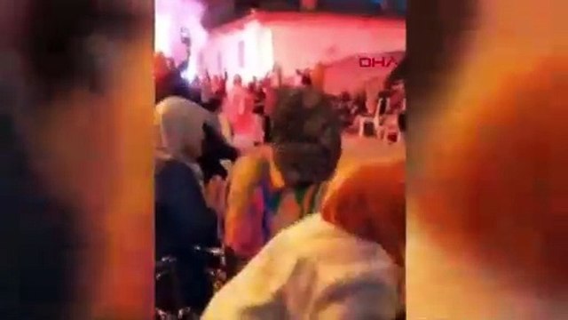 'Şalvar Şenliği'nde havai fişek kadınların üzerinde patladı: 2'si çocuk 4 yaralı