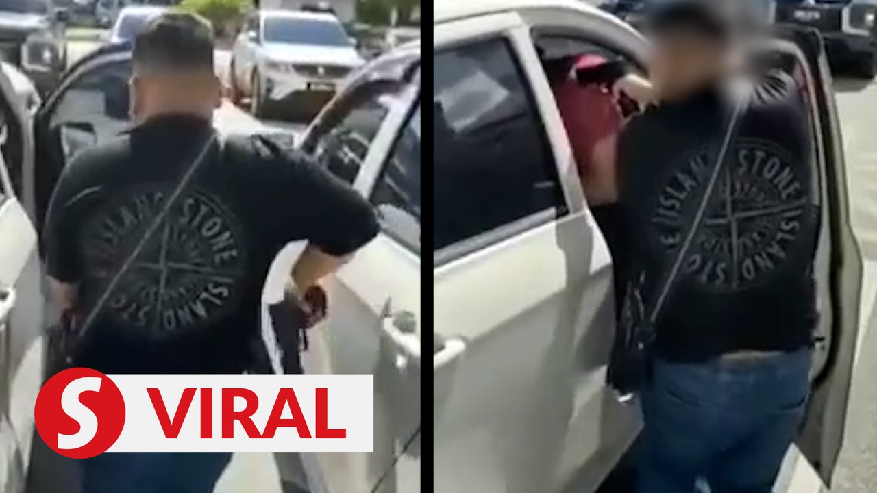 Trio detained over replica pistol video