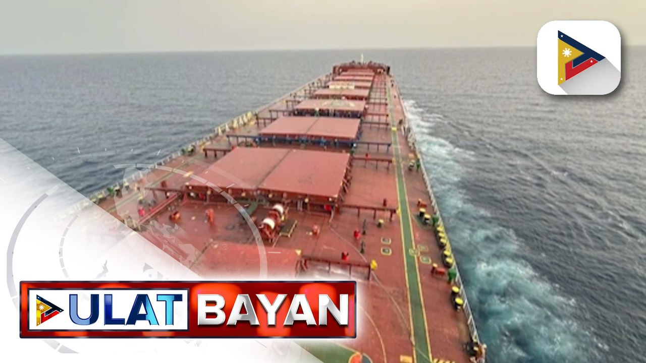 Isa sa mga Pilipinong tripulanteng sakay ng MV Transworld Navigator na inatake ng mga rebeldeng...