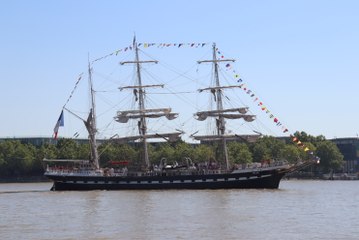 Le Belem à Bordeaux fête le vin