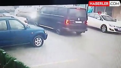 Beylikdüzü'nde nefes kesen hırsız polis kovalamacası kamerada