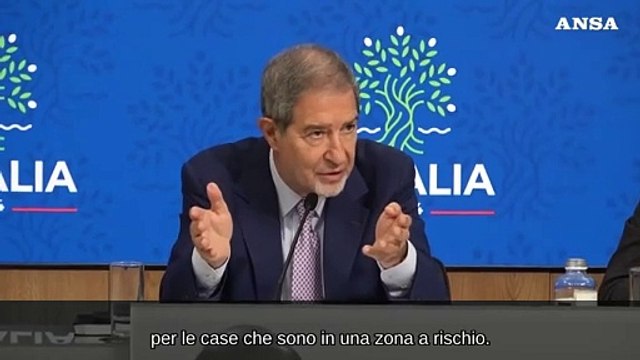 Campi Flegrei, Musumeci: Non si e' fatto nulla in ultimi 40 anni
