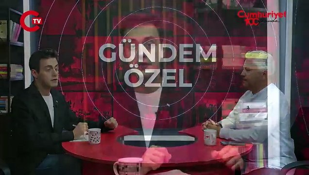 Arda Güler ve Montella arasında bir 'kriz' mi var? Portekiz maçı sonrası Türkiye'yi neler bekliyor? Eleştirilerin odağındaki İtalyan Teknik Direktör Montella'nın hataları nelerdi? Arif Kızılyalın Cumhuriyet TV'de anlattı.