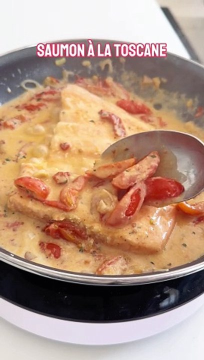 SAUMON À LA TOSCANE