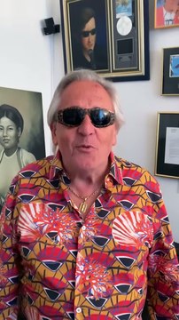 Gilbert Montagné donne des nouvelles après sa violente chute depuis la scène: Ca aurait pu être très grave mais je vais bien. Je suis tombé de haut