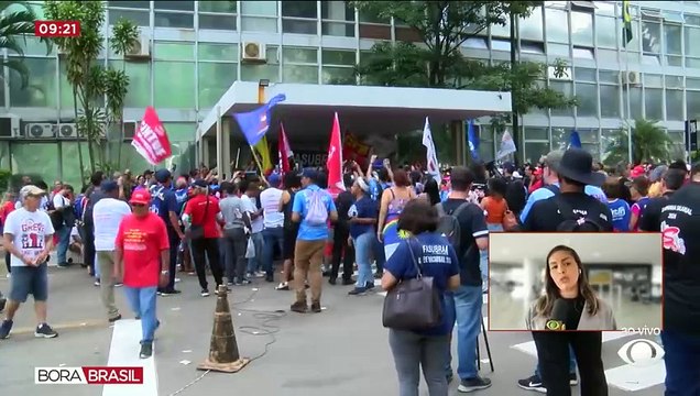 Professores federais decidem encerrar greve