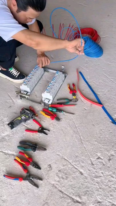 preparing the electric switchboard 
