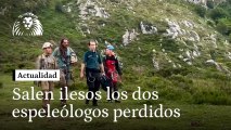 VÍDEO | Los dos espeleólogos perdidos en una cueva de Cantabria salen, ilesos, por su propio pie