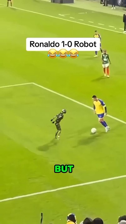 Ronaldo vs The Machine Robotics Showdown - Ronaldo vs Robot football - Ronaldo beat the robot machine robot in football match
