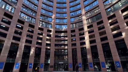 UE desbloqueia 1,4 bilhão de euros procedentes de ativos russos para ajudar a Ucrânia