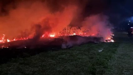 Incêndio de grandes proporções mobiliza bombeiros em Goioerê