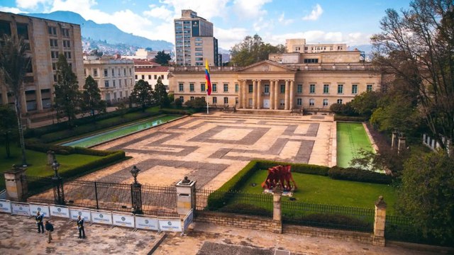 El Gobierno se defendió de las presuntas chuzadas: así reaccionó el presidente y el Dapre