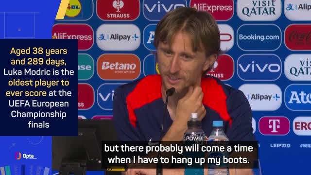 Modric thanks Italian journalist after emotional interaction