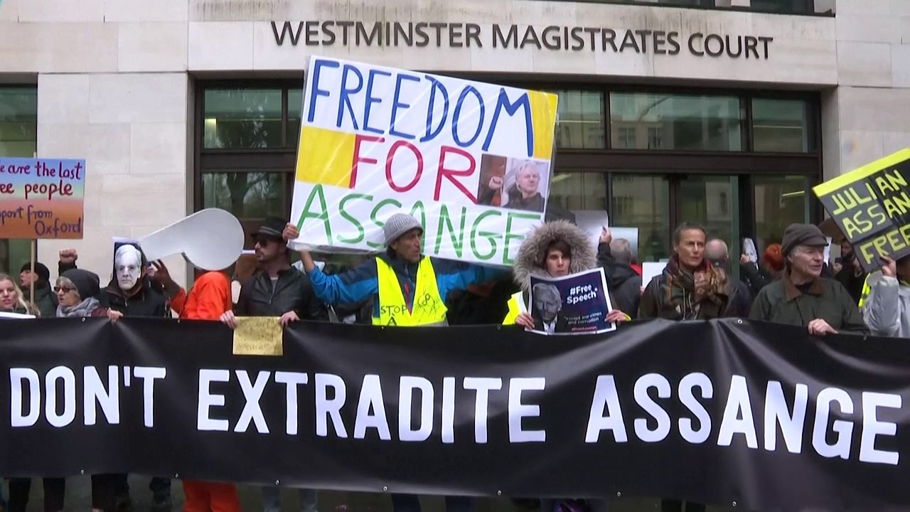 'Julian Assange está livre' após acordo para se declarar culpado nos EUA