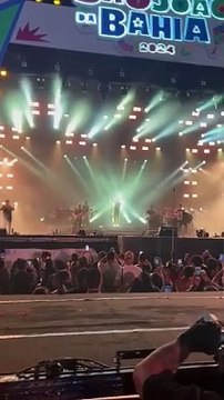 Arraiá BNews: Zé Vaqueiro abre show com homenagem a Luiz Gonzaga