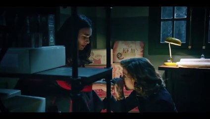 Marta y Fina dan rienda suelta a la pasión... ¡Y Jaime lo ve todo