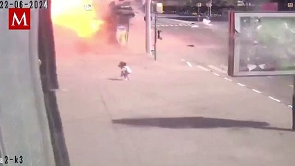 Bomba rusa golpea Járkov, una persona escapa de milagro