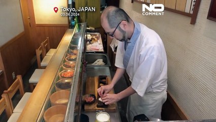 تعرّف على "أونيغيري".. النجم الخفي بين المأكولات اليومية في اليابان