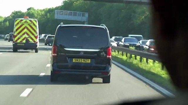 WikiLeaks kurucusu Julian Assange, 5 yıldır tutulduğu cezaevinden serbest bırakıldı